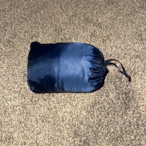 Lands’ End Packable Jacket navy size 10-12